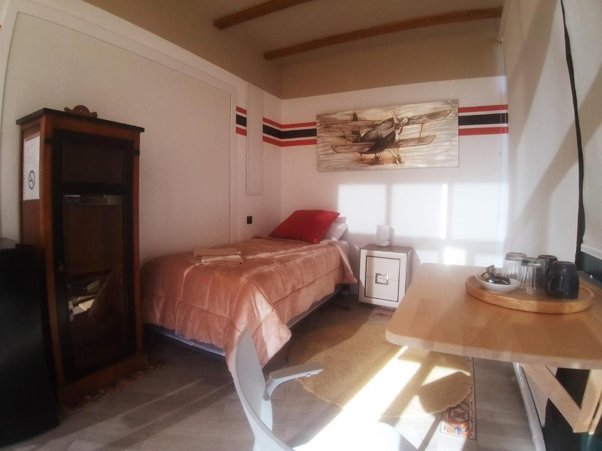 Tienda Linda Hotel Puebla de Vallbona Ngoại thất bức ảnh