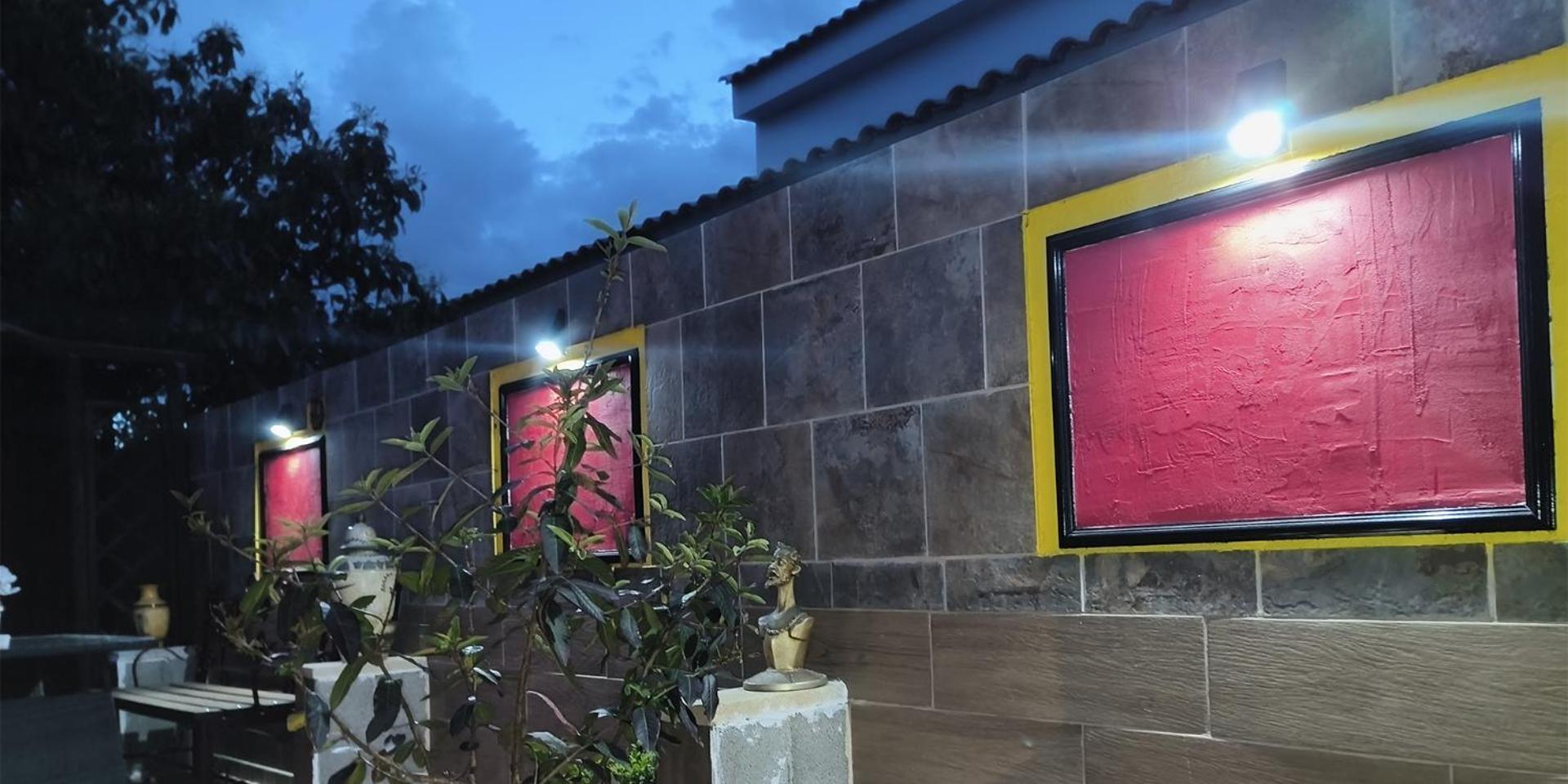 Tienda Linda Hotel Puebla de Vallbona Ngoại thất bức ảnh