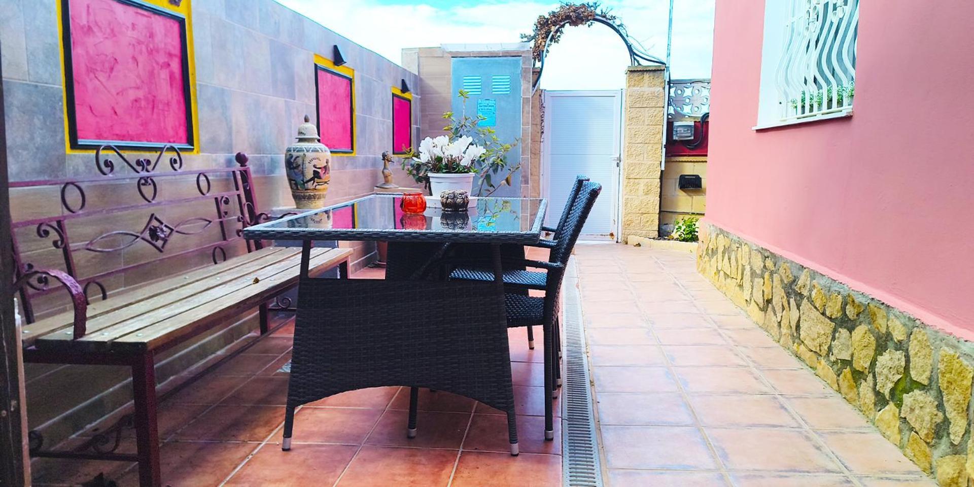 Tienda Linda Hotel Puebla de Vallbona Ngoại thất bức ảnh